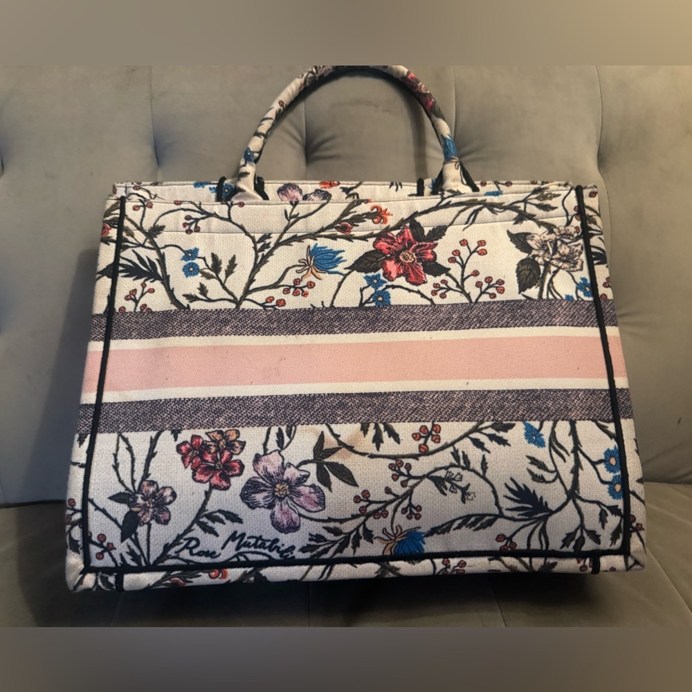 Dior - Picture 2 of 9